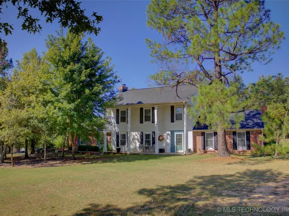 2721 Raintree Cir, Sapulpa, OK 74066