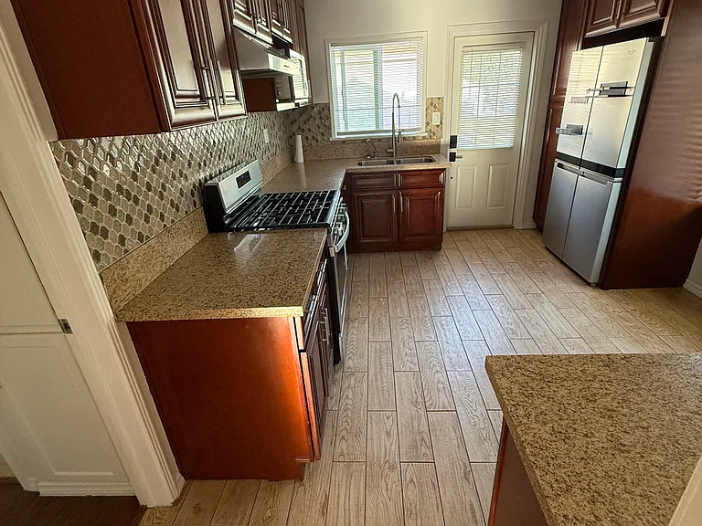 12039 Abingdon St — Photo 7