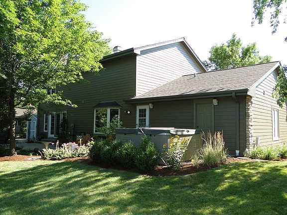 4th image of 22W075 Stratford Ct