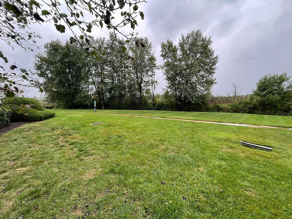 1st image of 913 Aspen Dr