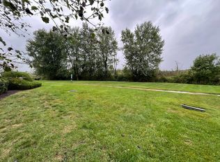 913 Aspen Dr, Plainsboro, NJ 08536