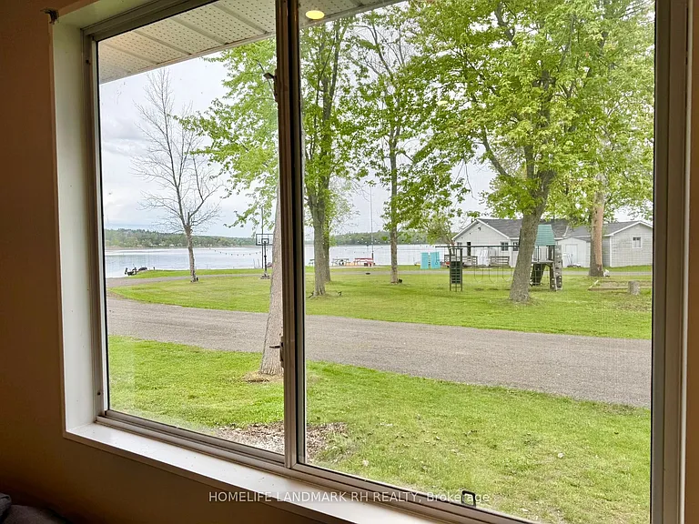 523 Island View Rd #18 — Photo 10