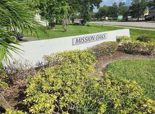 13712 Mission Oaks Blvd, Seminole, FL 33776