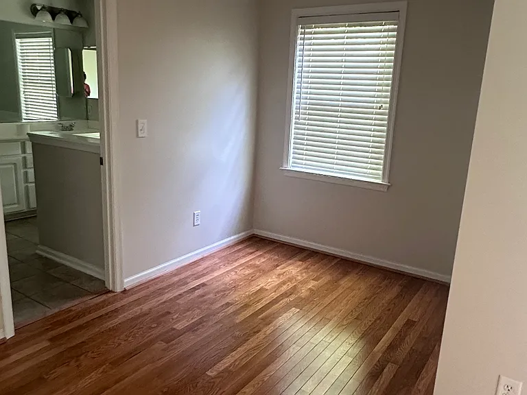 129 Burnet St — Photo 21