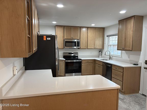 3rd image of 4246 Middlebrook Rd