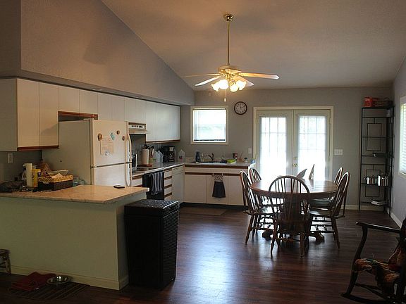 Kitchen and Dining 