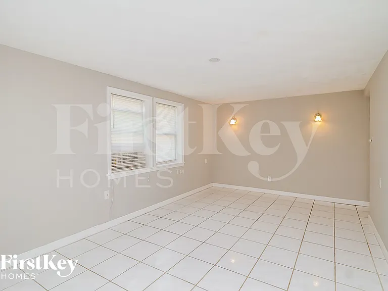 510 Connecticut Ave — Photo 10