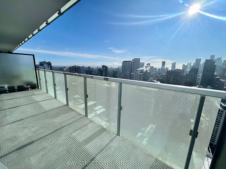 28 Wellesley St E #3202 — Photo 11