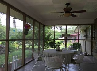 1520 SW Indian Trl, Topeka, KS 66604