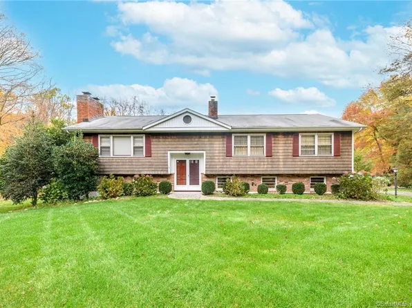 218 Fishing Trail, Stamford, CT 06903
