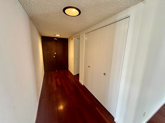 3rd image of 1037 S Bedford St #108C