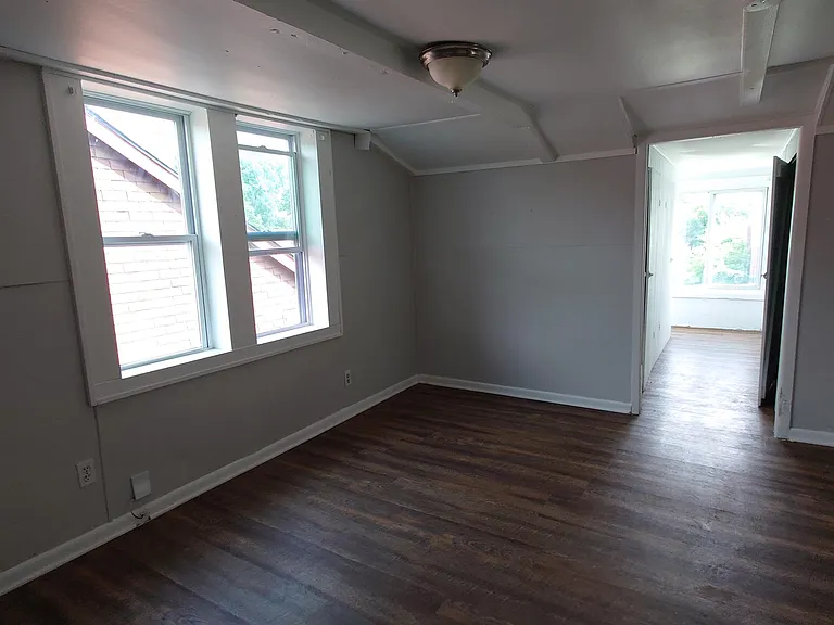 9313 Harvard Rd — Photo 15