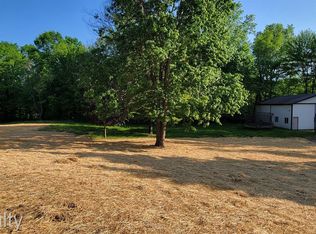 11641 Hyne Rd, Brighton, MI 48114