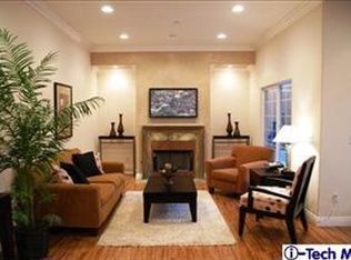 1027 W Angeleno Ave APT 111, Burbank, CA 91506