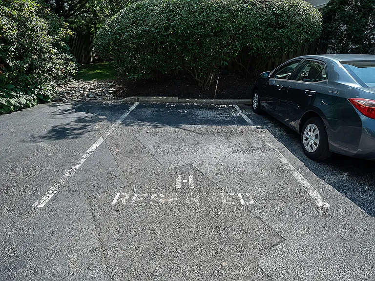 116 Montrose Ave #H — Photo 47