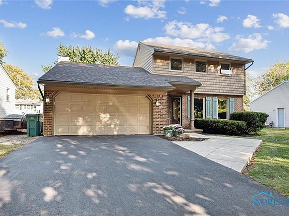 3rd image of 26926 Oakmead Dr