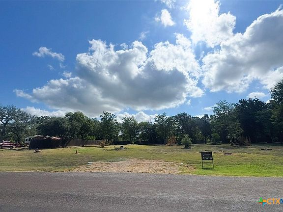 3rd image of 3675 Canyon Heights Rd
