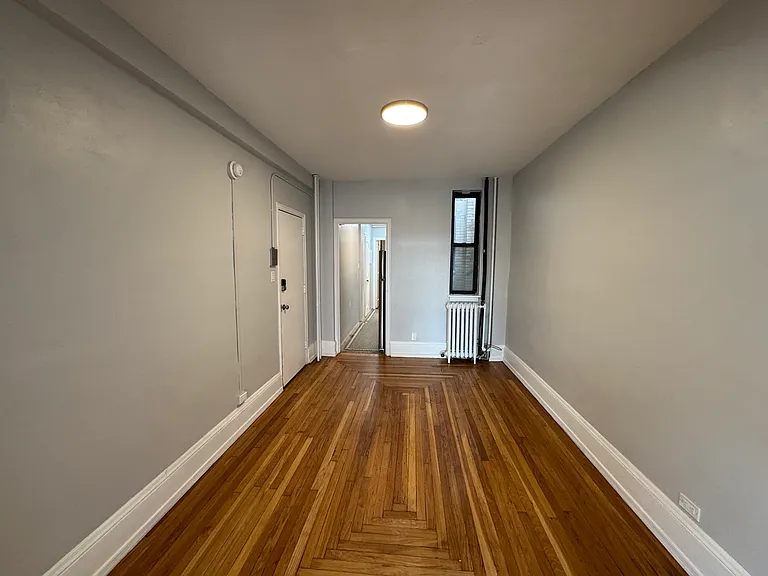 948 Court St #402 — Photo 3
