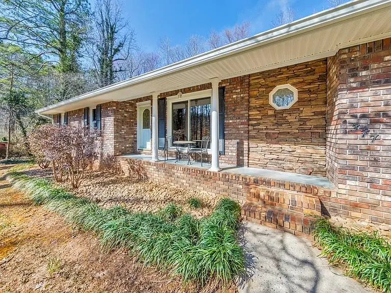 377 Macedonia Forest Cir — Photo 3