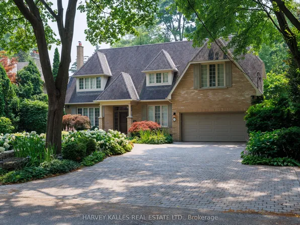 7 Romney Rd, Toronto, ON M9A 4E9