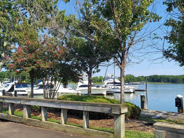 303 Queens Colony High Rd, Stevensville, MD 21666