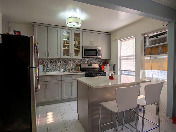 5th image of 3448 93rd St #2