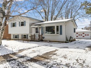 33264 N Sears Blvd, Grayslake, IL 60030
