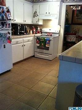3rd image of 1810 S Cindy Ct