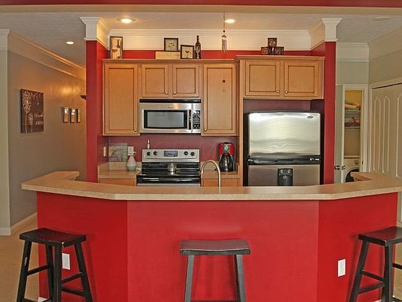 4th image of 5072 Calais Dr