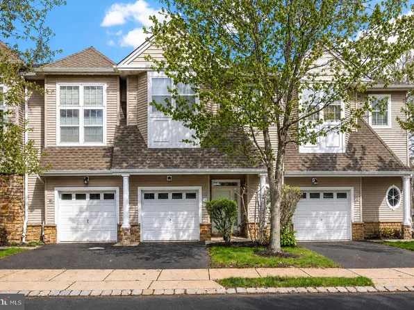 56 Ocean Breeze Ct, Manahawkin, NJ 08050