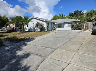 1502 Stonehaven Way, Tarpon Springs, FL 34689
