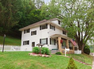 556 Pleasantview Ave, Nelsonville, OH 45764