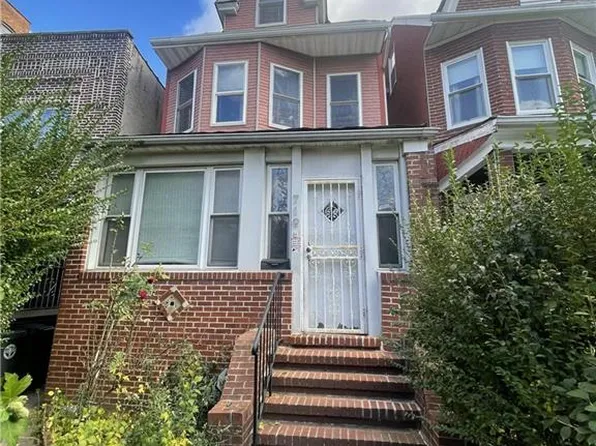 719 E 10th St, Brooklyn, NY 11230