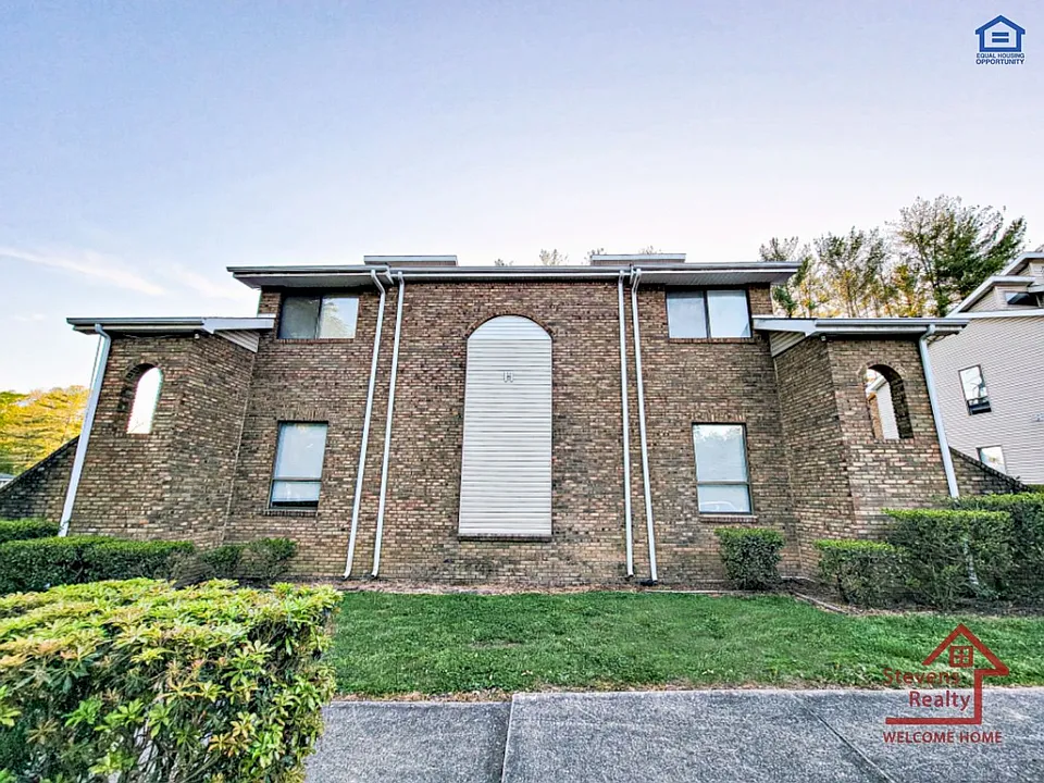 Creekwood Apartments
