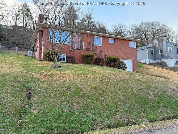2nd image of 303 Knollwood Dr