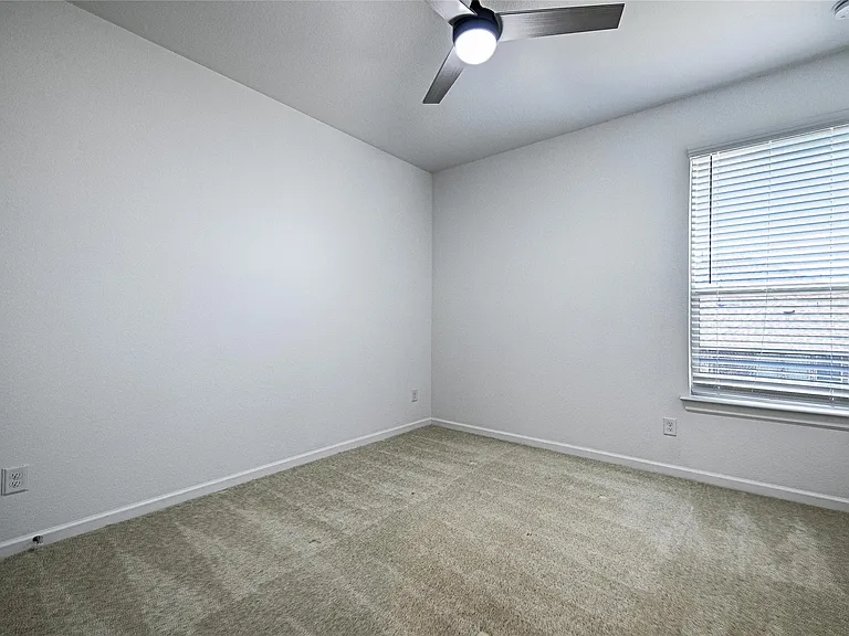 3511 Clara Dr — Photo 29