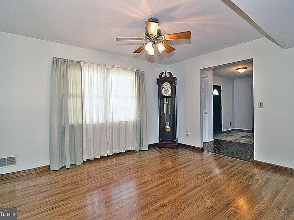 5th image of 1591 Marco Island Dr