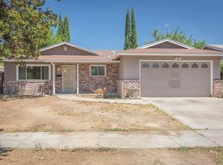 3094 W Holland Ave, Fresno, CA 93722