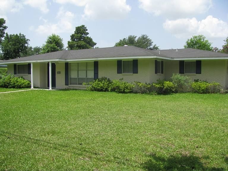 1st image of 773 Jefferson Dr
