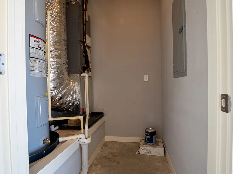 1803 Booker Cir — Photo 26