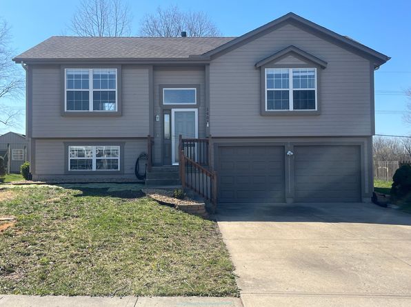 1407 Spruce Dr