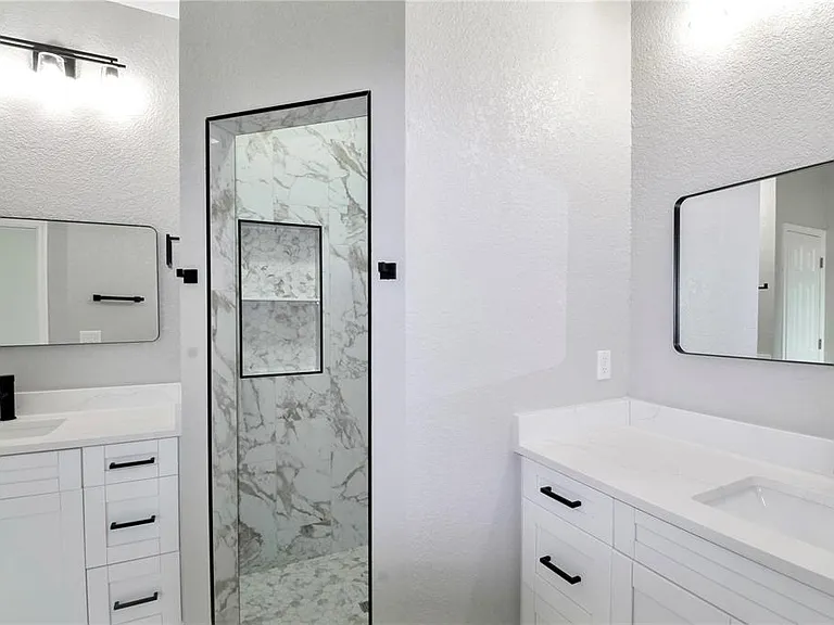 7335 Domenico St — Photo 3