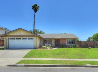 2110 Lyndhurst Ave, Camarillo, CA 93010