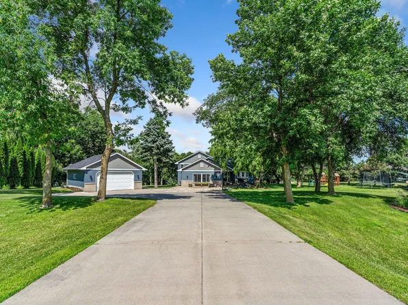 1094 Barton Ave NW, Buffalo, MN 55313