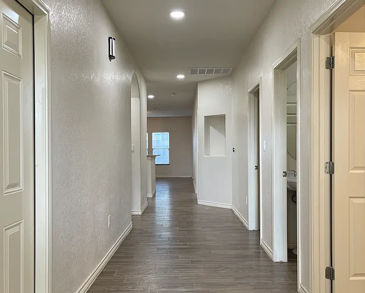 7015 Hallie Rdg — Photo 4