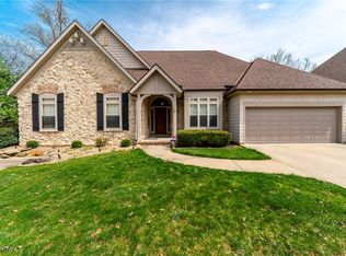 1 Riverside Dr, Rocky River, OH 44116