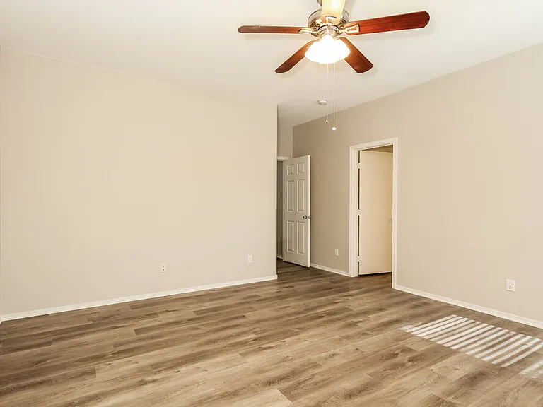 1149 E Lowell Ave — Photo 9