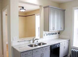 803-811 E State St APT 3, Milwaukee, WI 53202