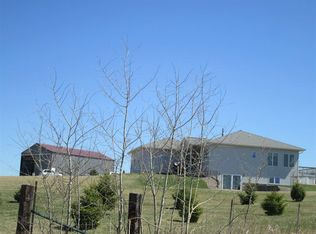 947 Maud Rd, Waukon, IA 52172