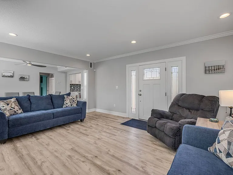 315 Sears Ave — Photo 8